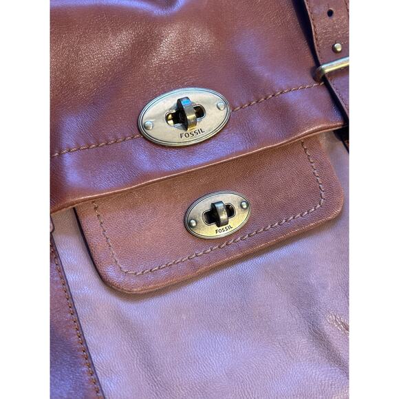 Vintage Fossil Two Tone Brown Leather Messenger Saddle Bag - Picture 8 of 11